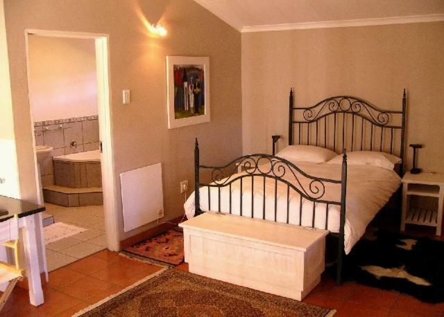 Rose Garden Manor House Apartment Harrismith ภายนอก รูปภาพ