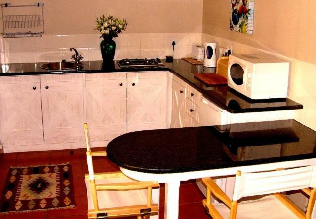 Rose Garden Manor House Apartment Harrismith ภายนอก รูปภาพ